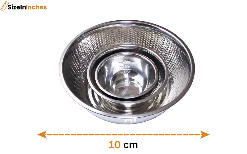 how big is 10 cm