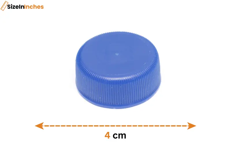 how big is 4 cm