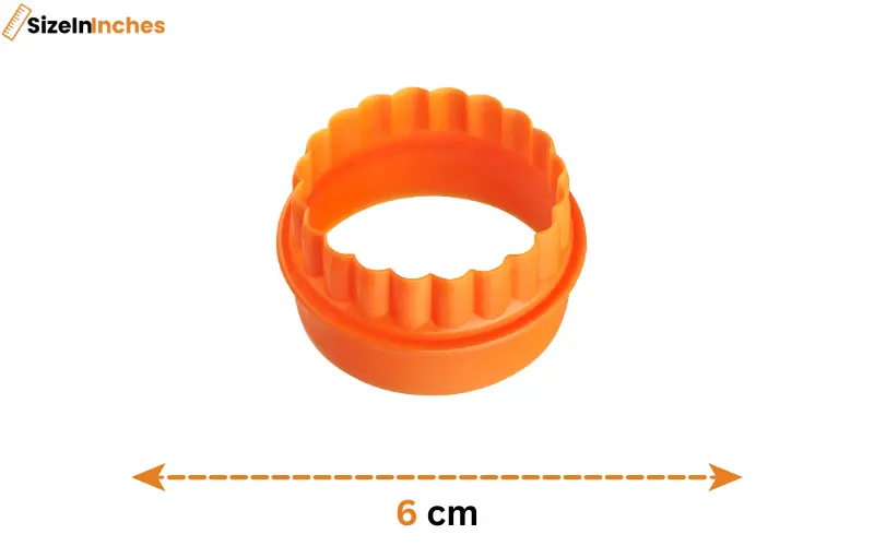 how big is 6 cm